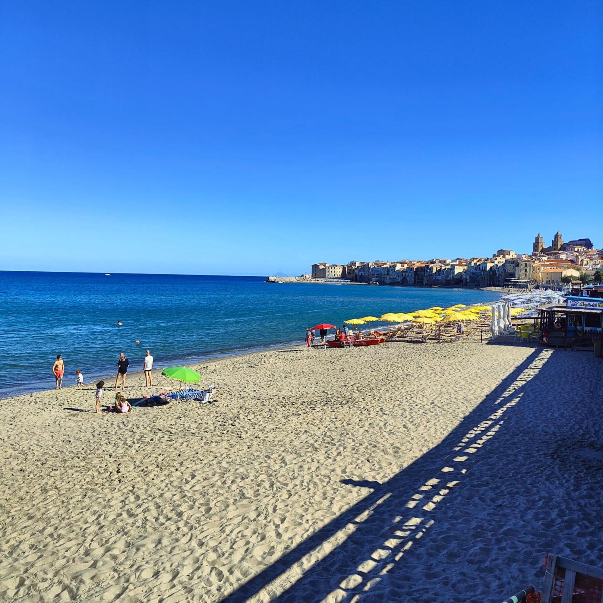 Lungomare Vazzana Apartment Cefalu Bagian luar foto